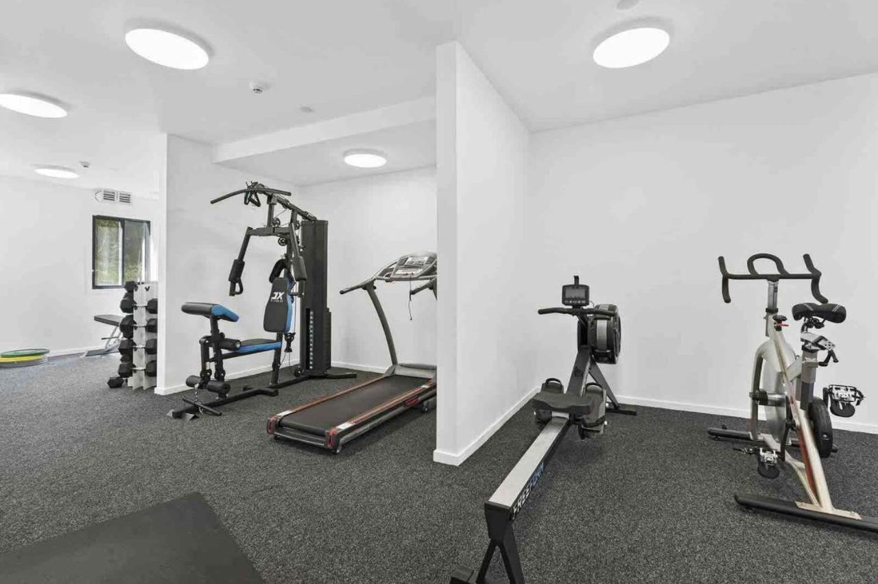 Modern 2-Bedroom Apartment 7-Mins Walk To Квінстаун Екстер'єр фото